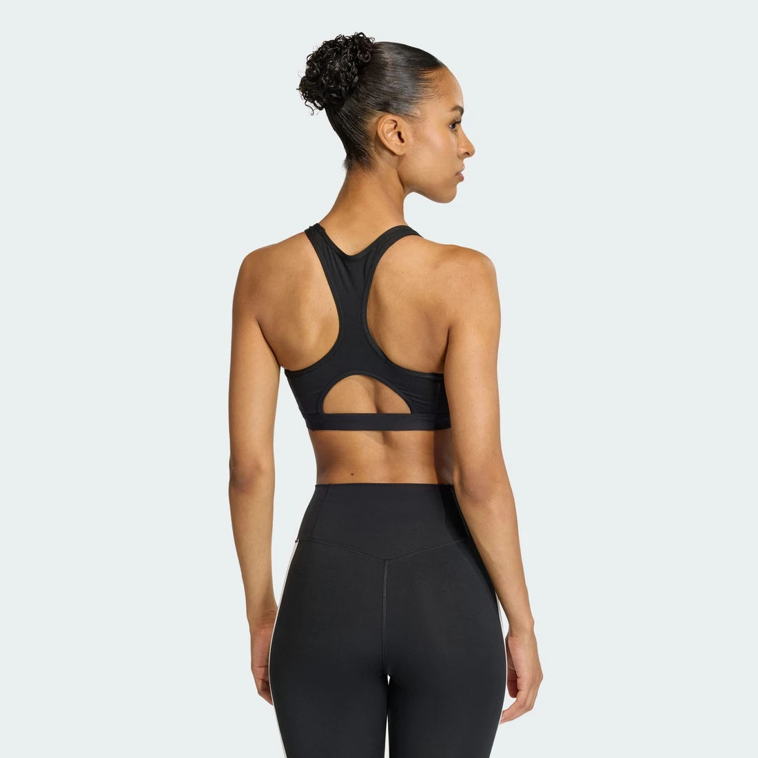 아디다스 옵티메 에센셜 워크아웃 3-스트라이프 미디엄 서포트 브라 KB4383