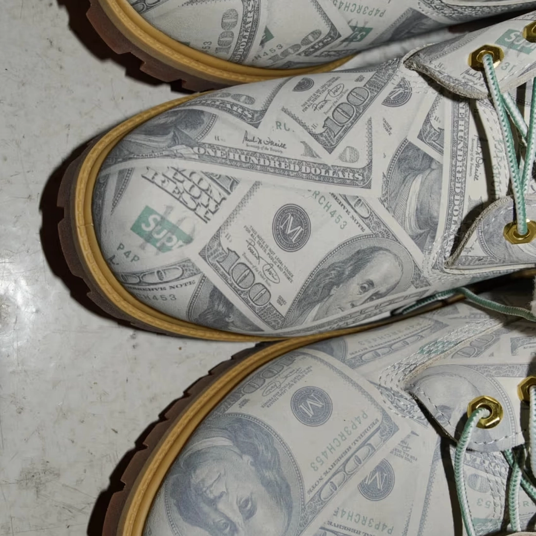 MM6 메종 마르지엘라 x 슈프림 협업 컬렉션 2026