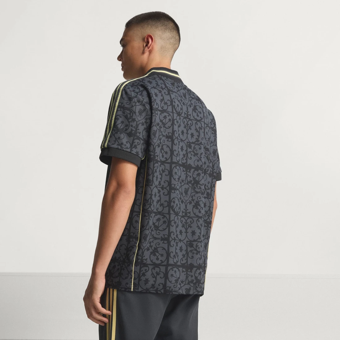 아디다스 리버풀 FC LFSTLR 저지 JW5462