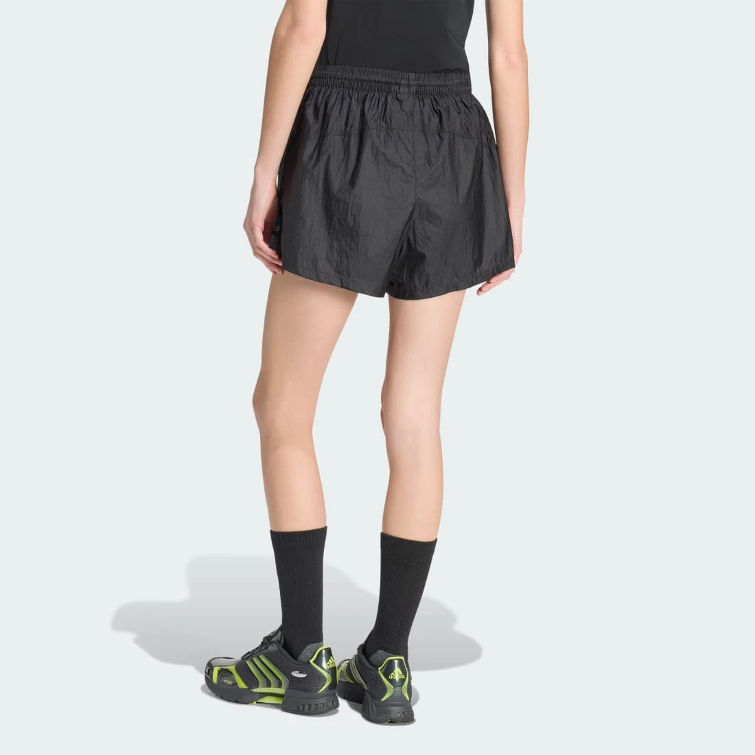 아디다스 이큅먼트 쇼츠 KC1792