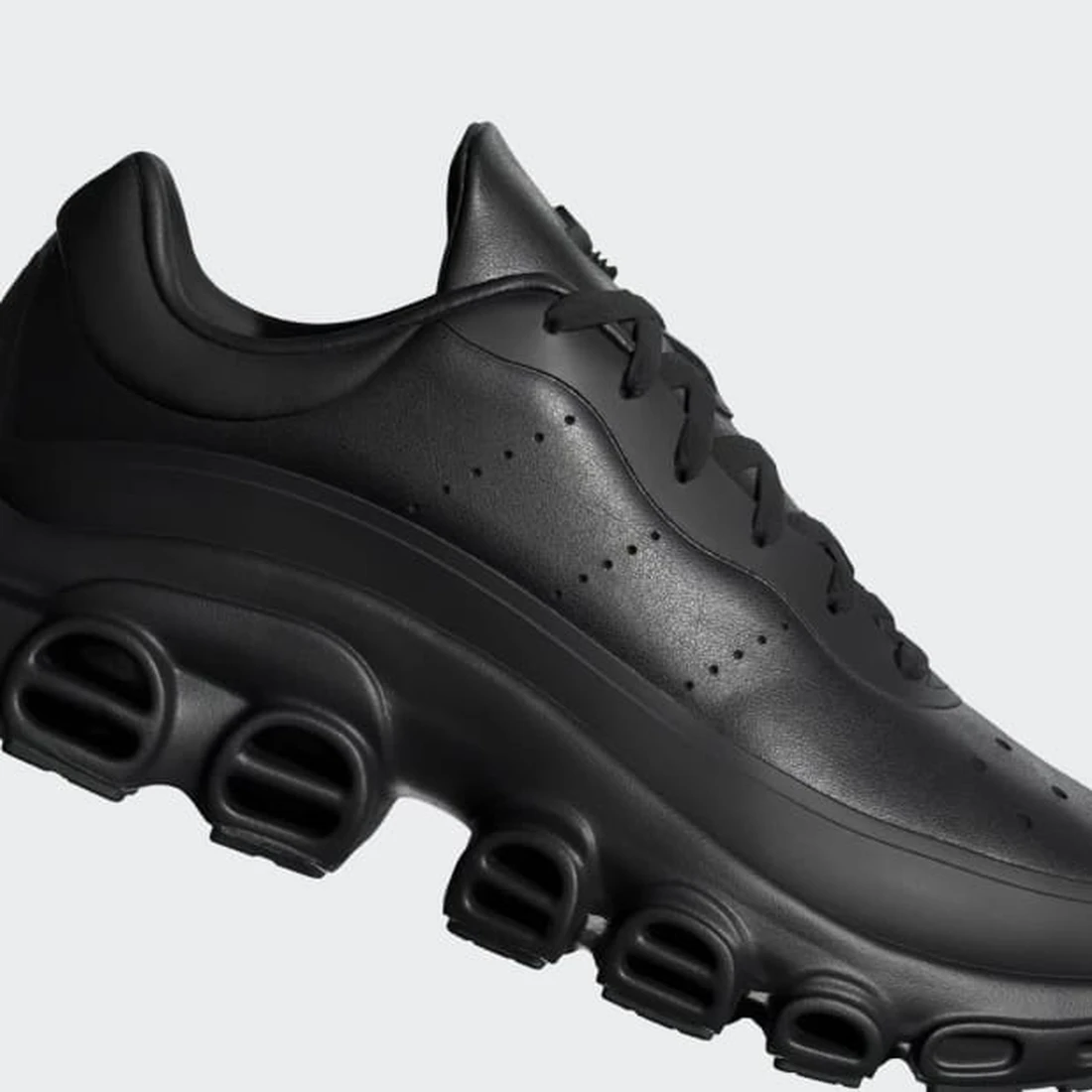 아디다스 떠그클럽 아디폼 메가라이드 KI9522