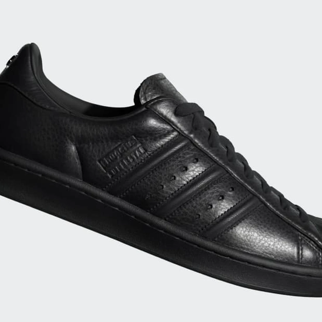 아디다스 떠그클럽 슈퍼스타 빈티지 KI0824