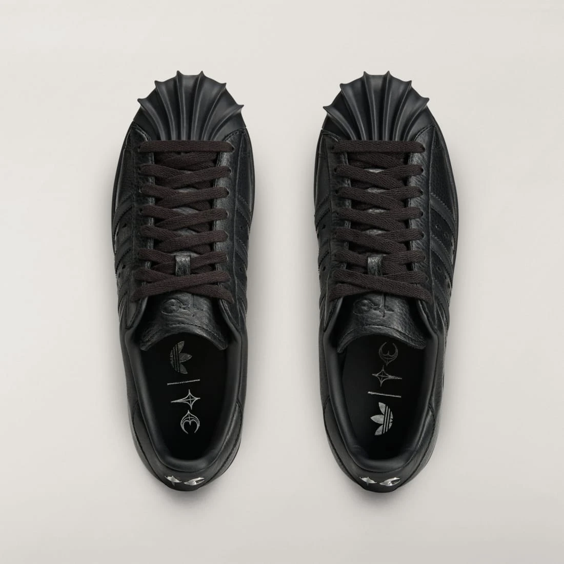 아디다스 떠그클럽 슈퍼스타 빈티지 KI0824