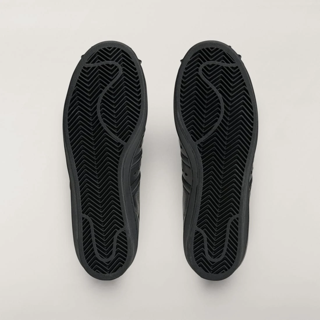 아디다스 떠그클럽 슈퍼스타 빈티지 KI0824