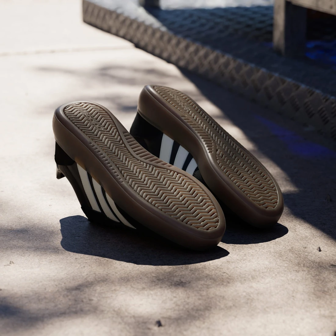 아디다스 바레다 디코드 JR1229