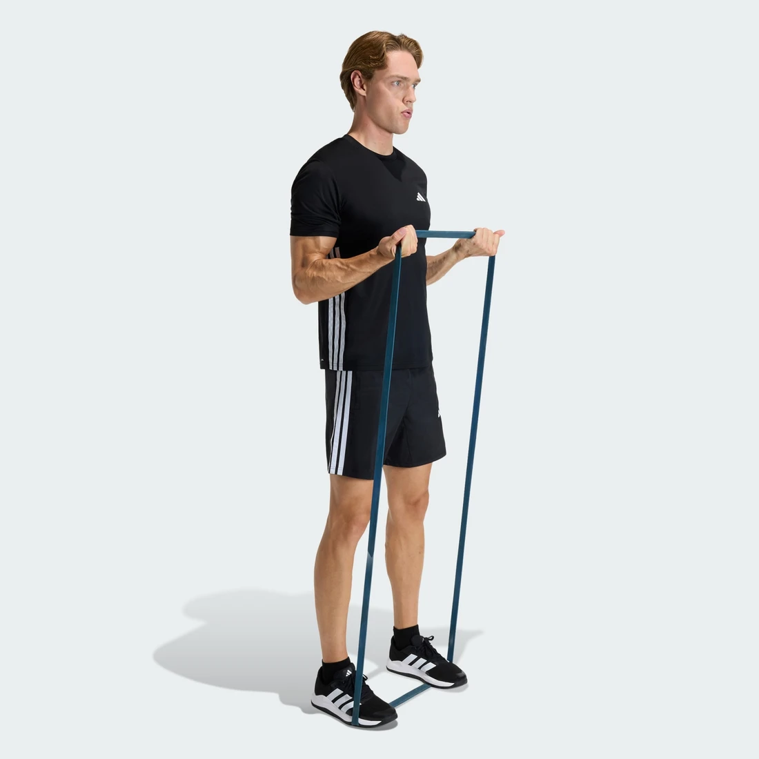 아디다스 워크아웃 에센셜 베이스 3-스트라이프 티셔츠 KA3452