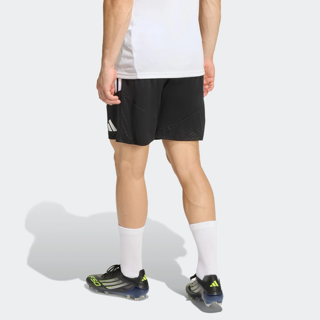 아디다스 티로 26 컴피티션 트레이닝 쇼츠 KA7643