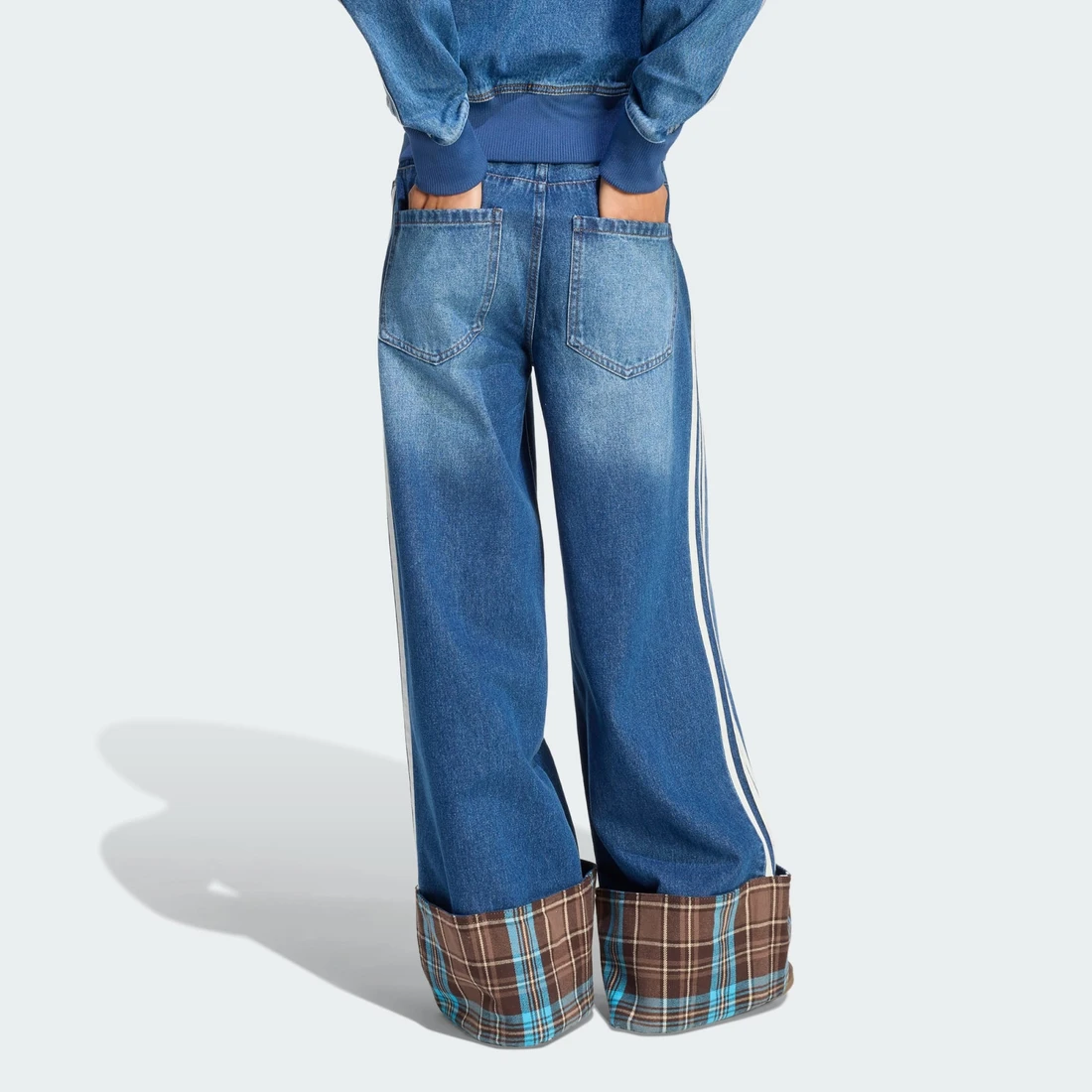 아디다스 빈티지 와이드 레그 진 KW4518