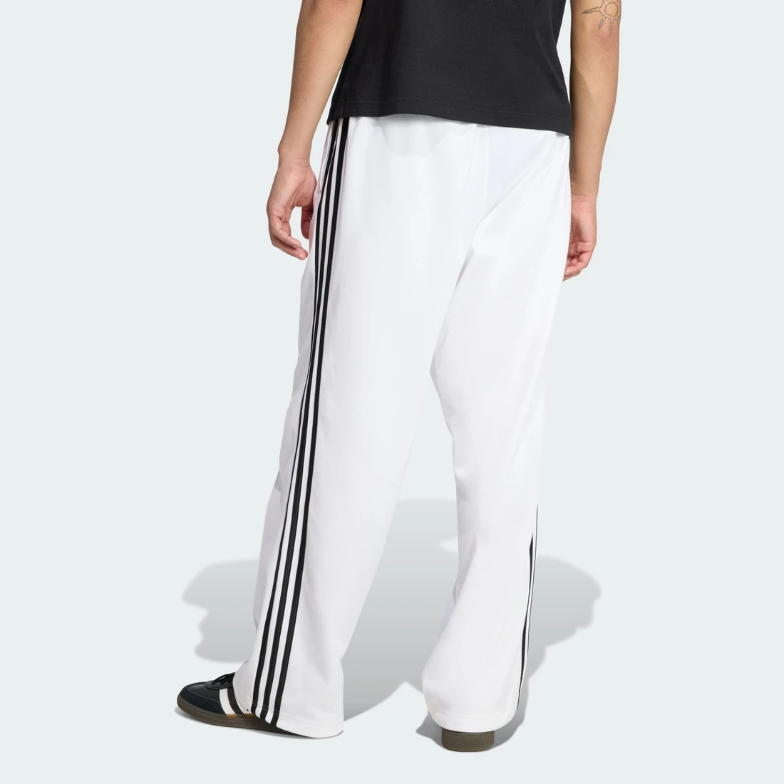 아디다스 배기 트랙 팬츠 KE3499