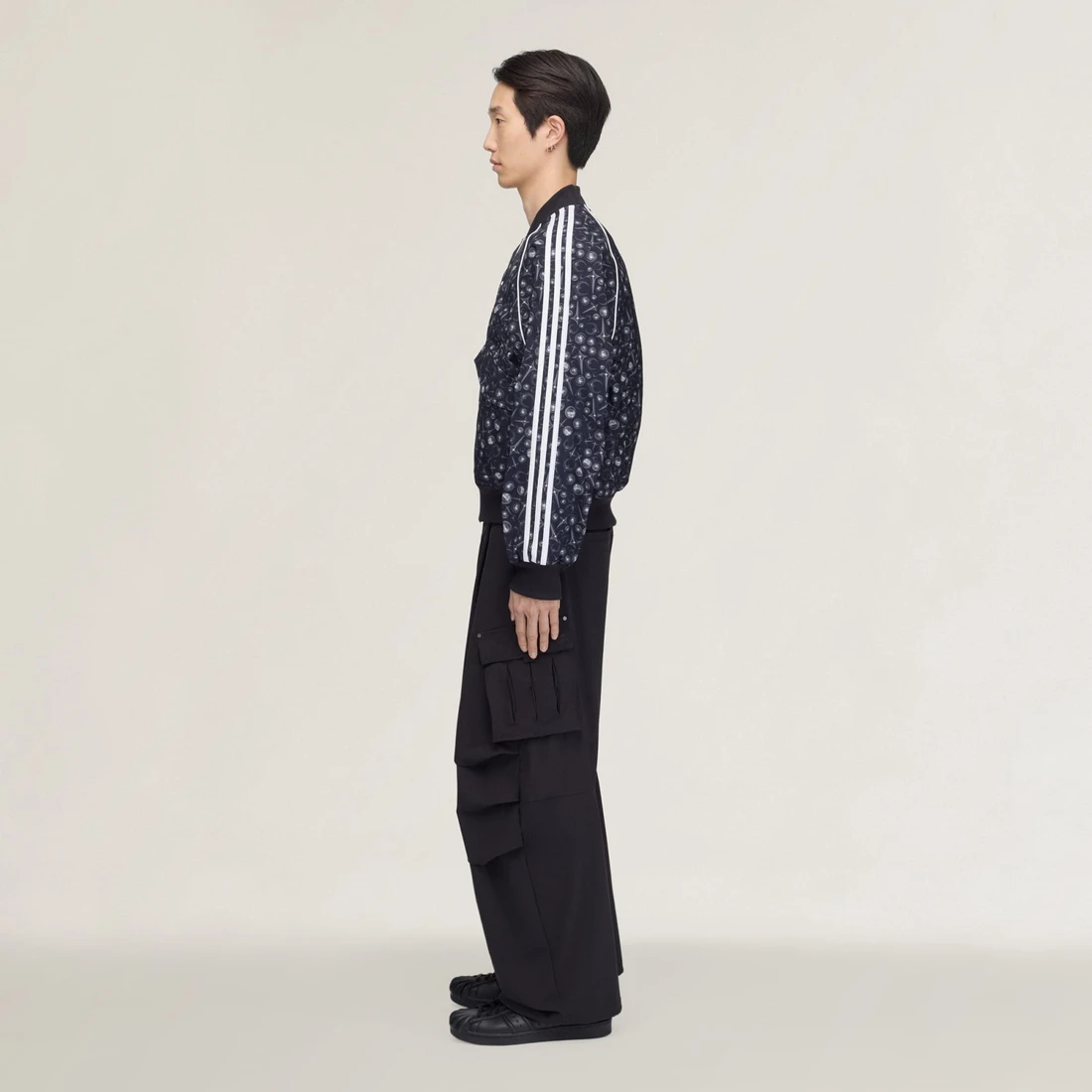 아디다스 떠그클럽 슈퍼스타 재킷 KF6915