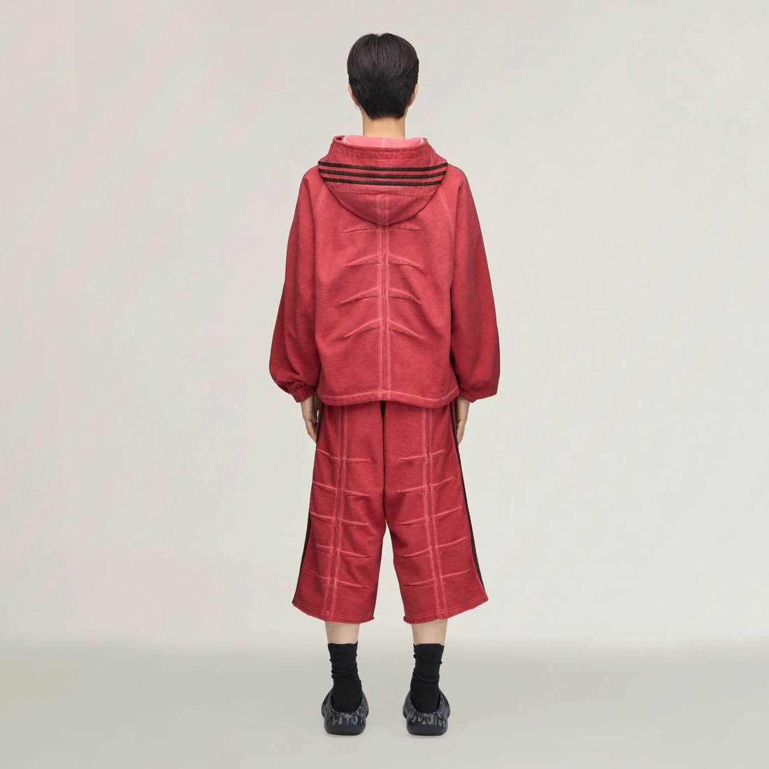 아디다스 떠그클럽 버뮤다 쇼츠 KF6911