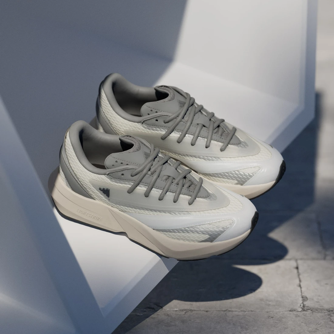 아디다스 라이트블레이즈 JS4256