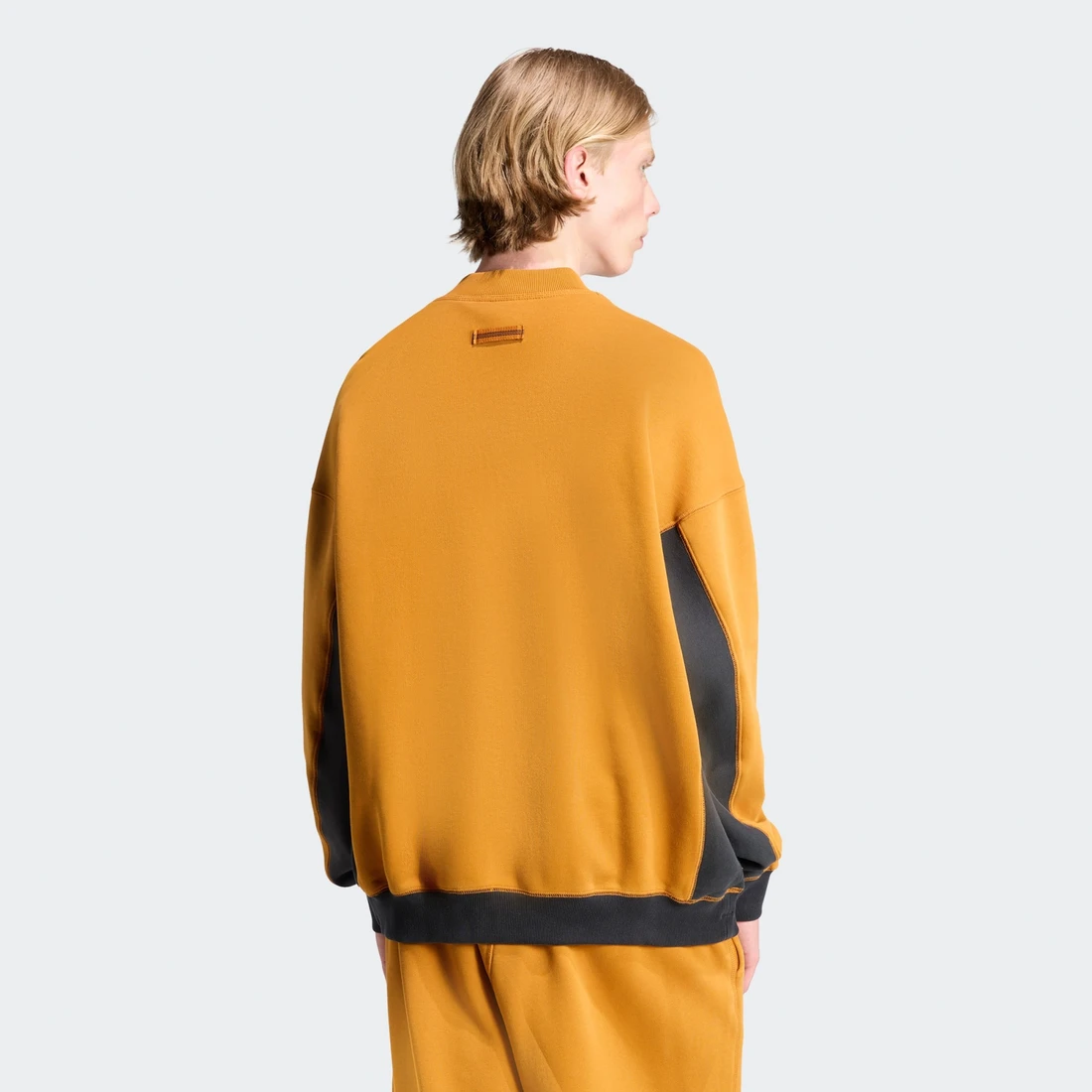 아디다스 아디다스 EQUIPMENT BLOCKED 하프 집 JX1466