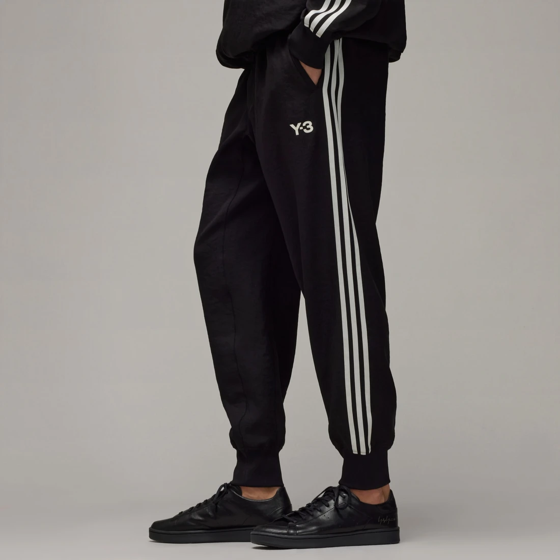 아디다스 Y-3 레알 마드리드 트래블 팬츠 IT3715