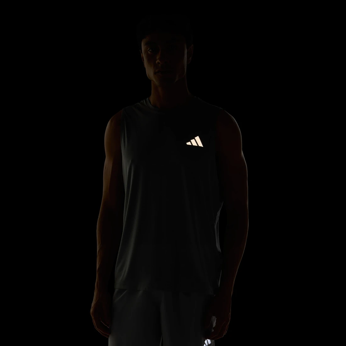 아디다스 ADI365 러닝 에센셜 탱크 KB5970