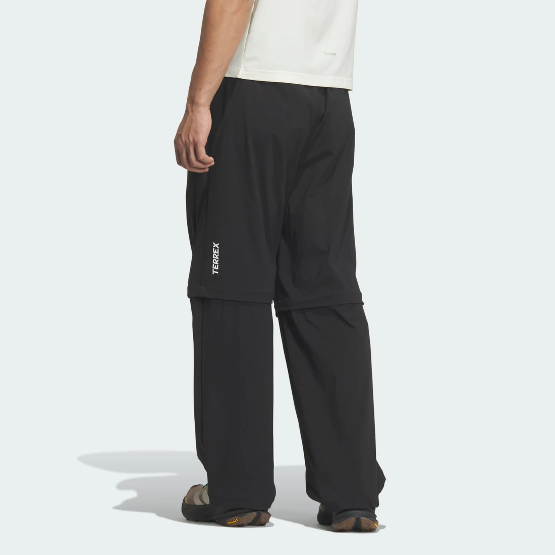 아디다스 엑스플로릭 지퍼 오프 팬츠 KD4398