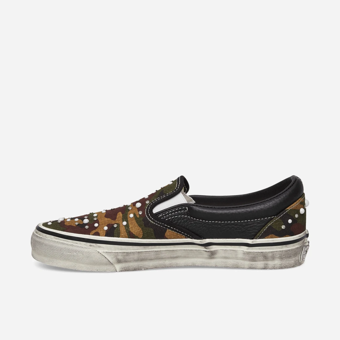 반스 Premium Classic Slip-On Pearlized Sneakers Camo / Black VN000D9PCAK1