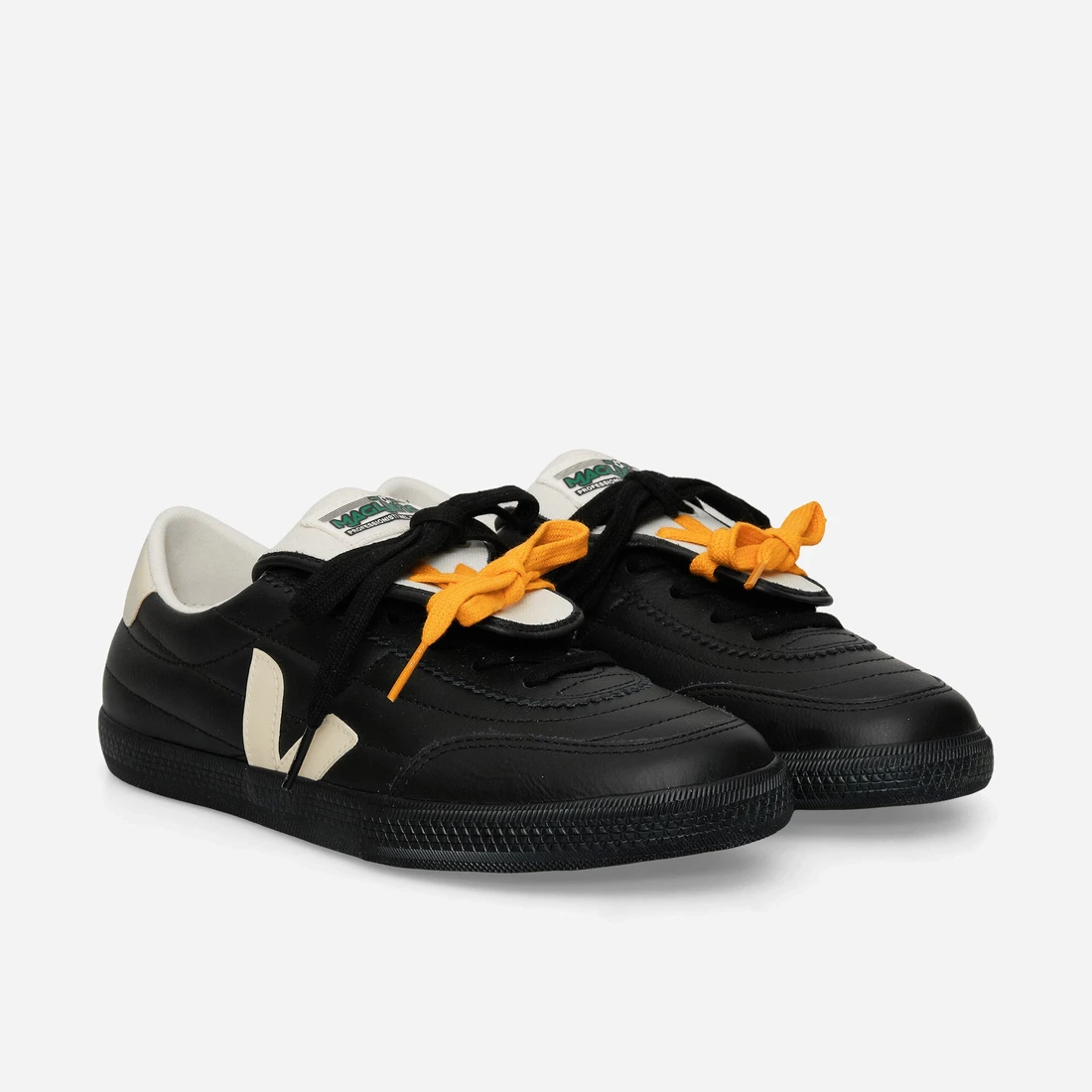말리아노 Veja Panenka Leather Sneakers Black MG0221674BLK