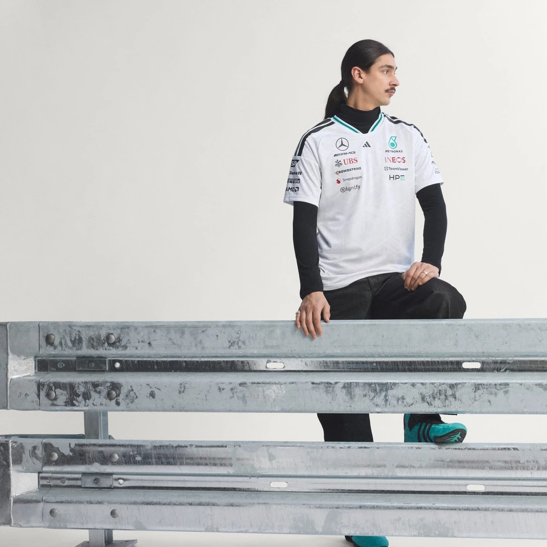 아디다스 메르세데스 - AMG F1 팀 드라이버 저지 어센틱 KE5324