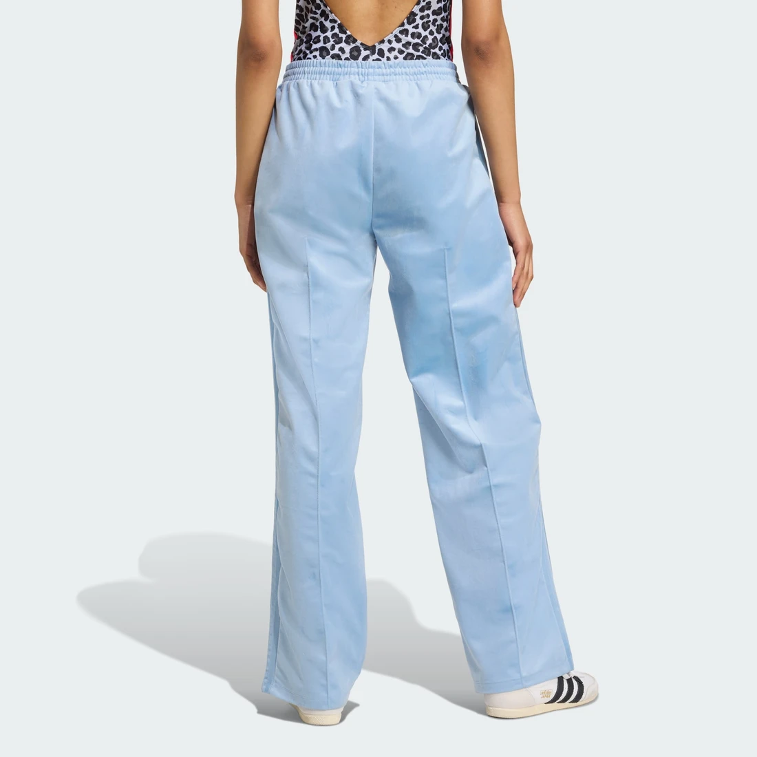 아디다스 아디컬러 벨루어 트랙 팬츠 JV7506