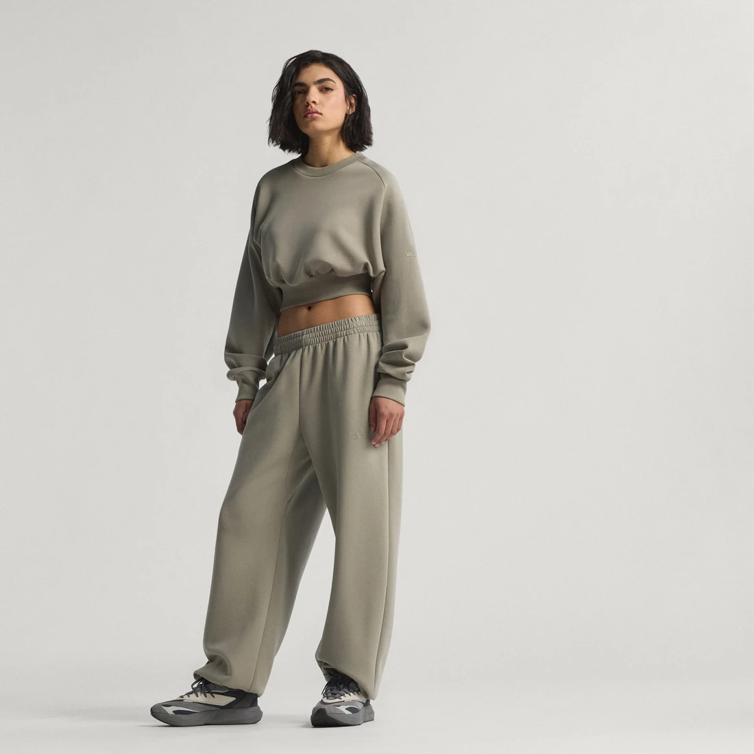 아디다스 SOFT LUX LOOSE 스웨트셔츠 JW5070