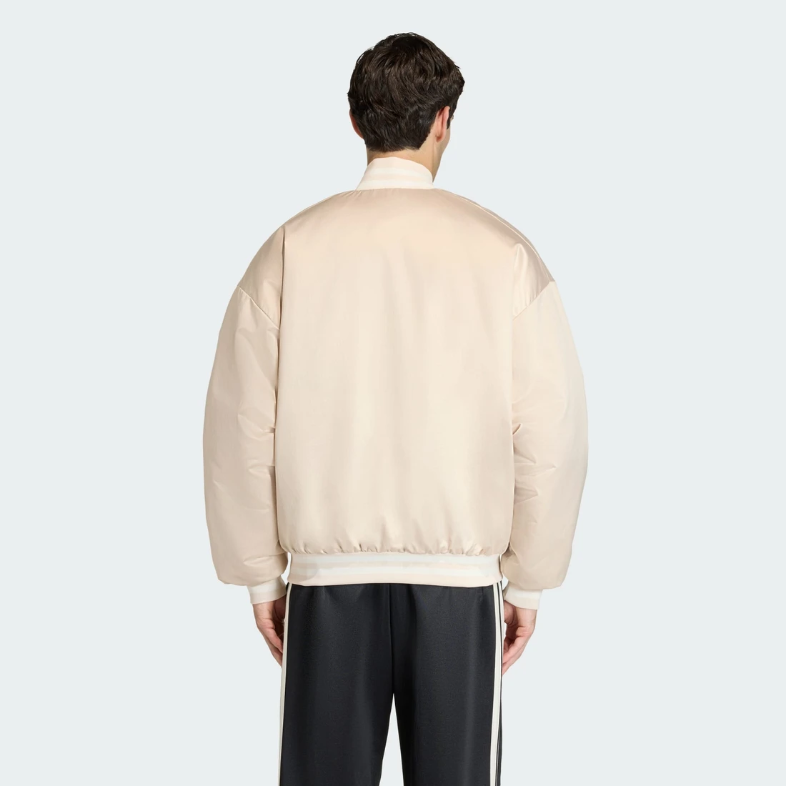 아디다스 스태디움 인슐레이티드 봄버 재킷 KE6211