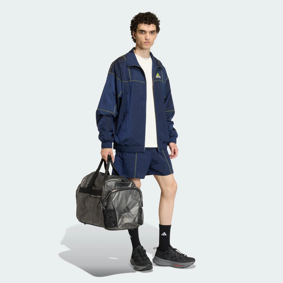 아디다스 이큅먼트 우븐 쇼츠 KE1360