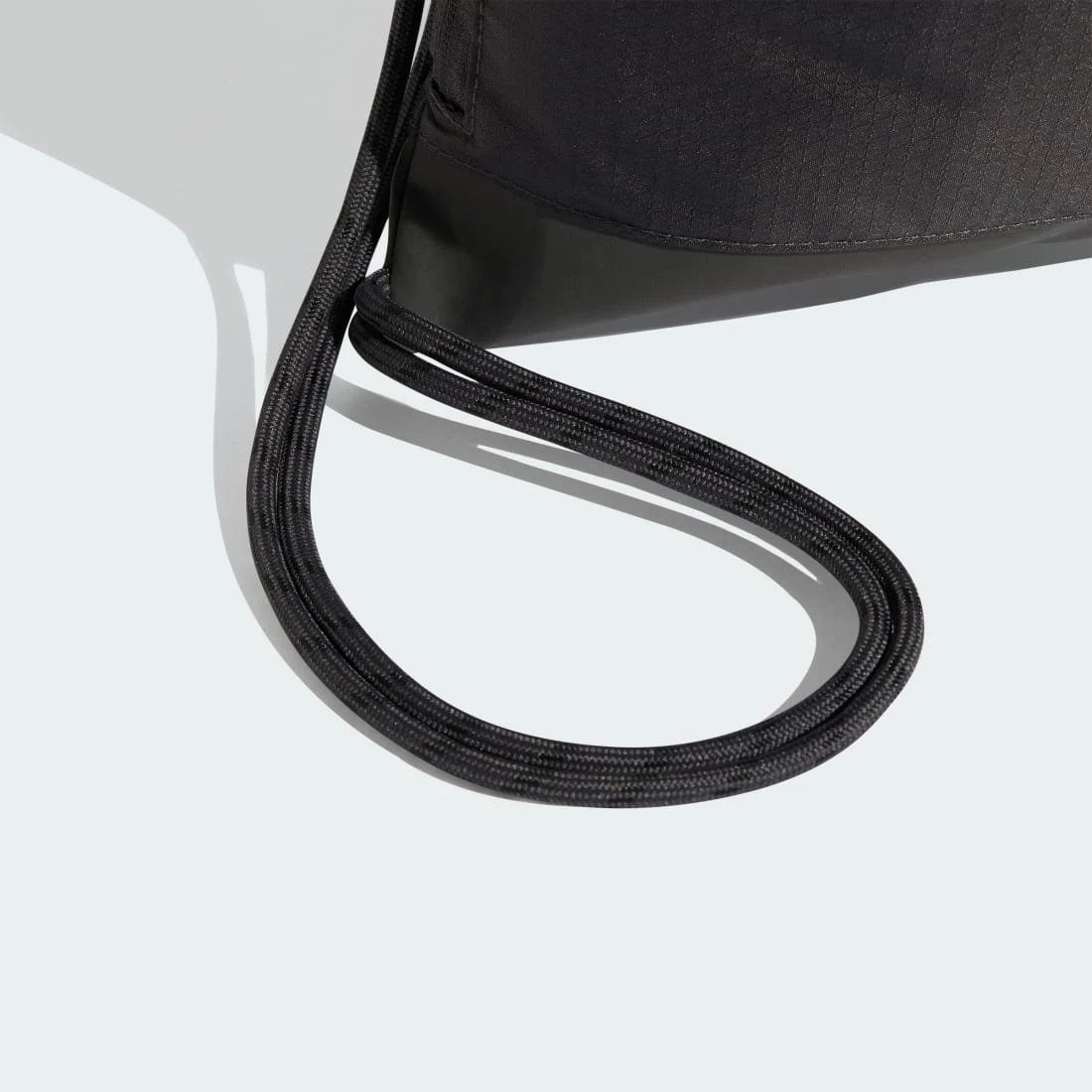 아디다스 아우디 F1 팀 DNA 짐색 백 KF8472