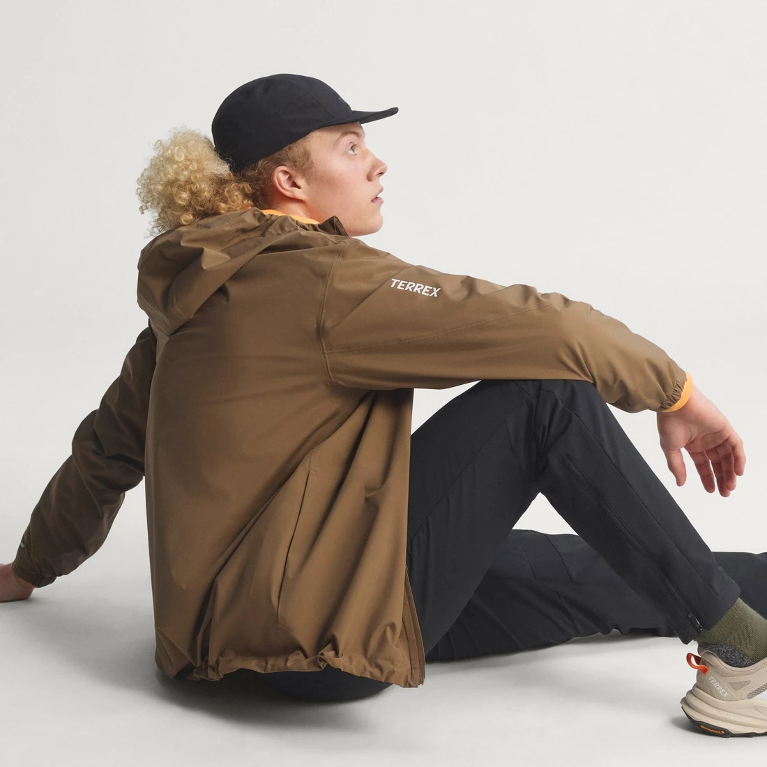 아디다스 테렉스 멀티 레이어드 클라이마프루프 레인 재킷 KA6912