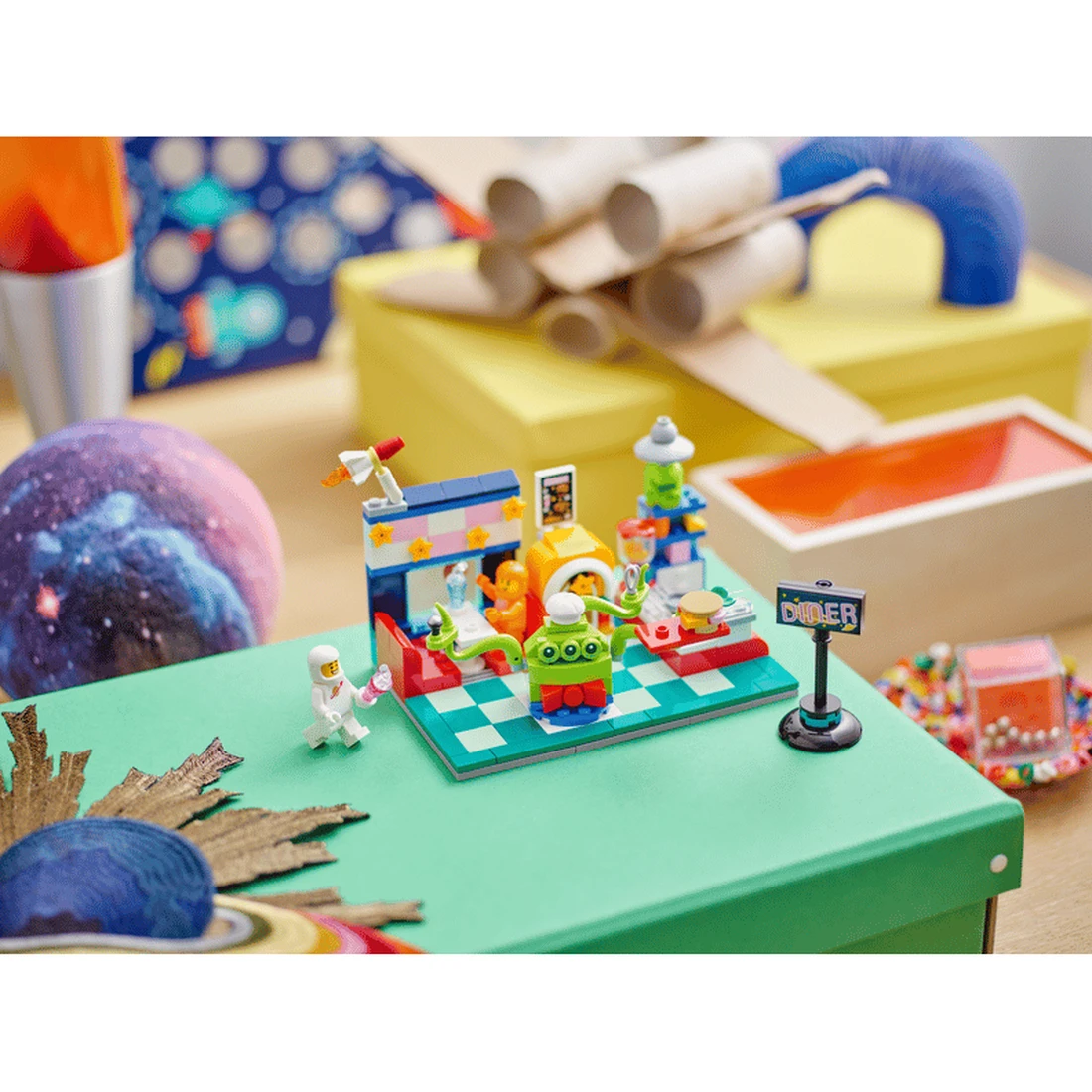 레고 외계인 우주 식당 40687