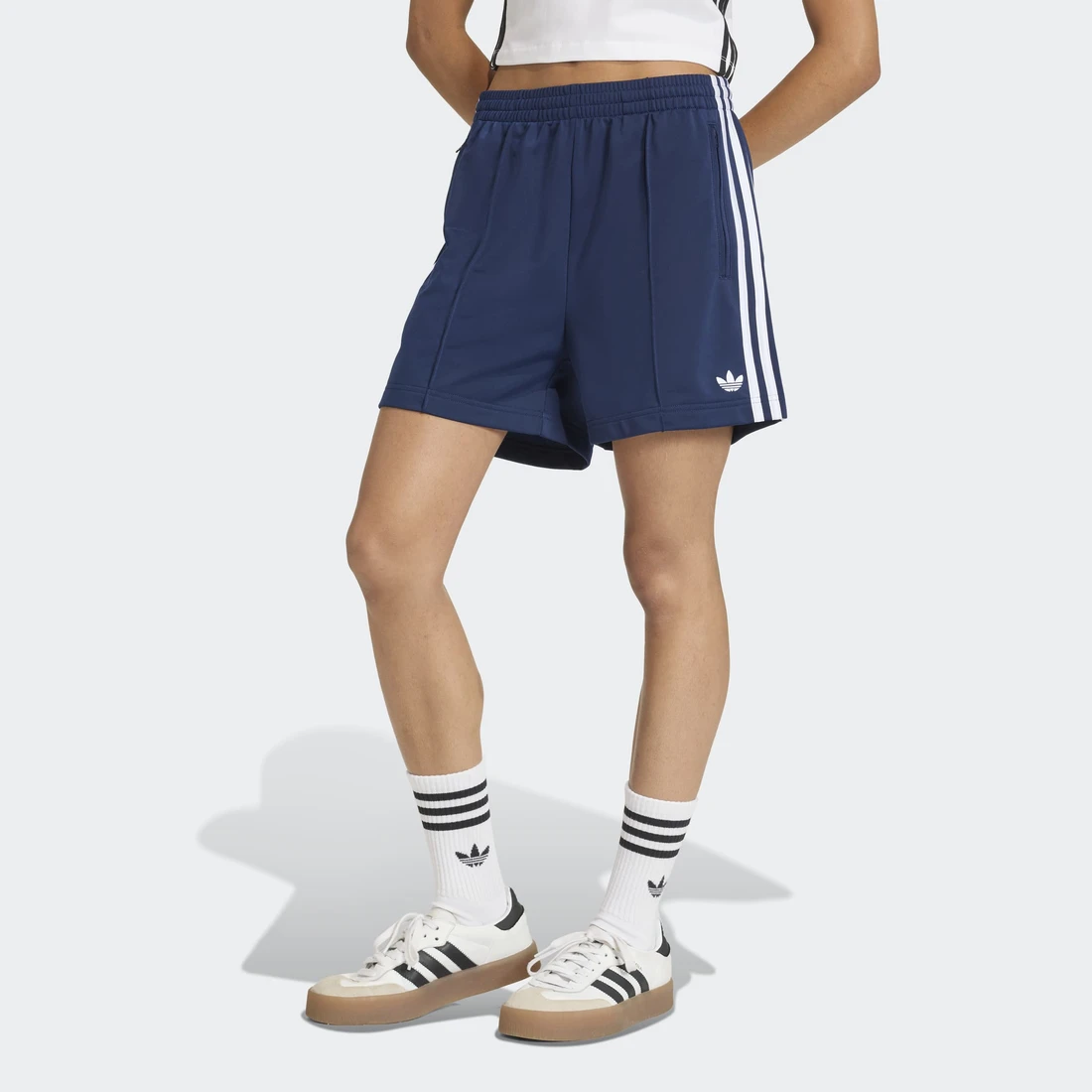 아디다스 파이어버드 클래식 쇼츠 나이트 인디고 화이트 - KR 사이즈 우먼스 KQ9633