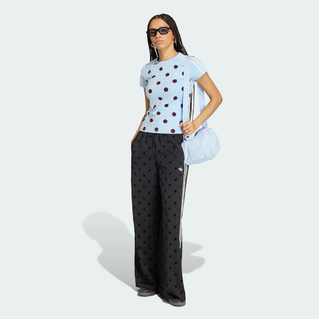 아디다스 오리지널스 슬림핏 칼리 티셔츠 클리어 스카이 - US 사이즈 우먼스 KV1192