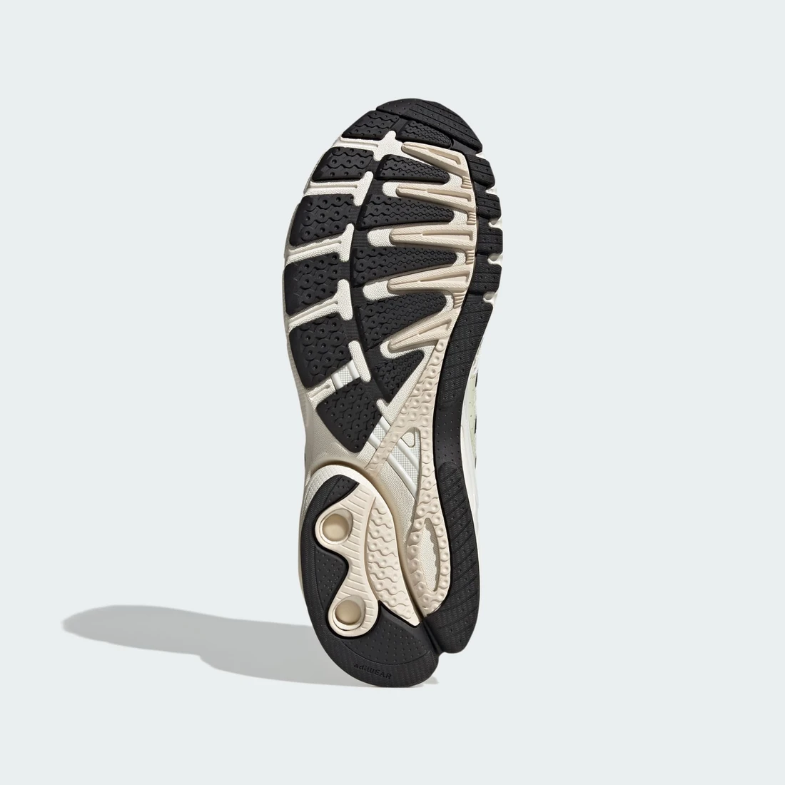 아디다스 아디스타 컨트롤 5 클라우드 화이트 코어 블랙 KI6152