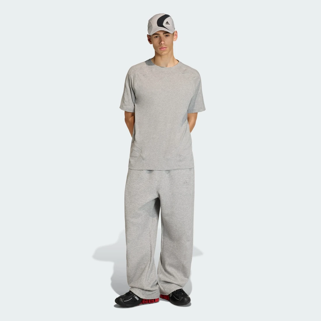 아디다스 컷라인 레귤러 티셔츠 KE0712