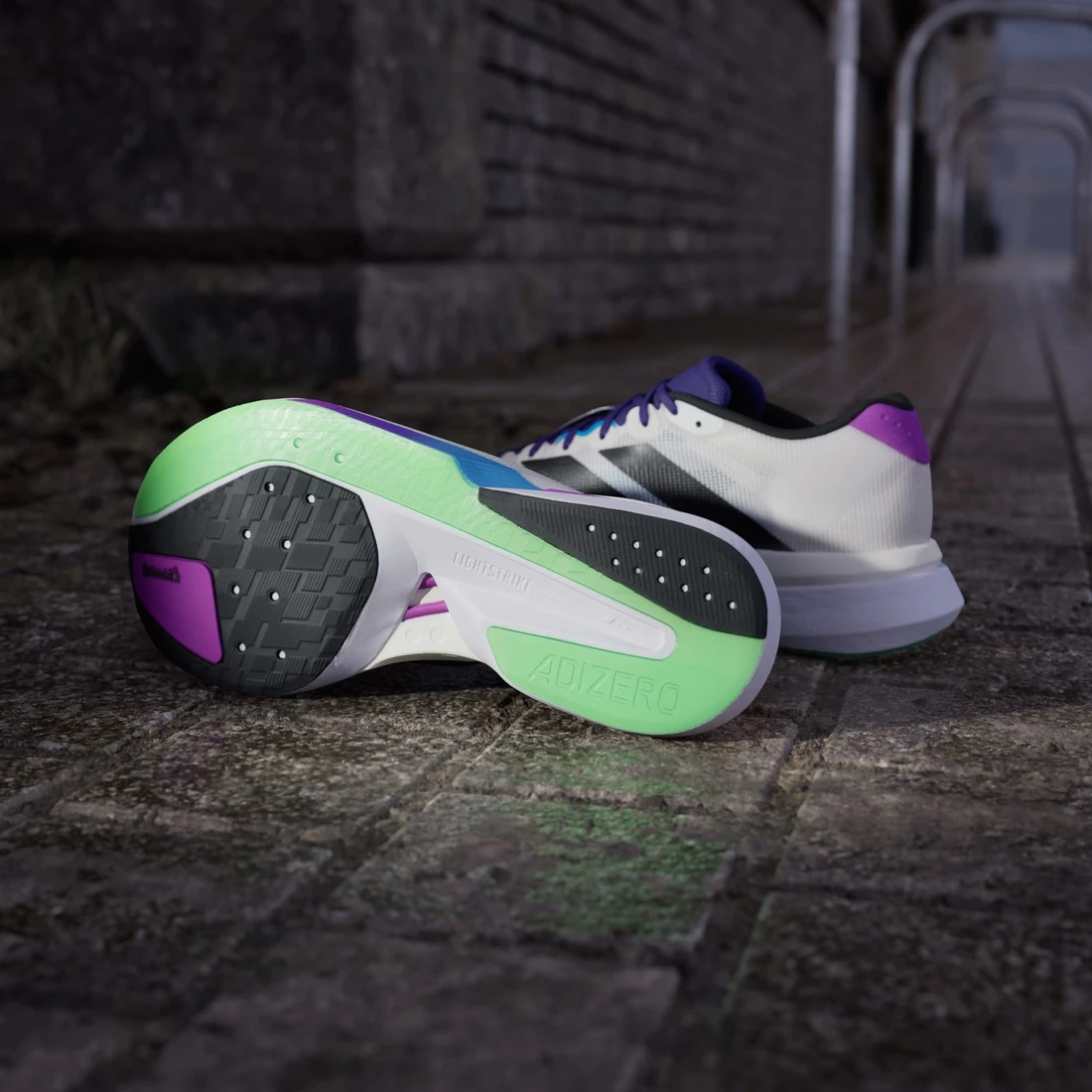 아디다스 아디제로 보스턴 13 코어 화이트 코어 블랙 JS4946