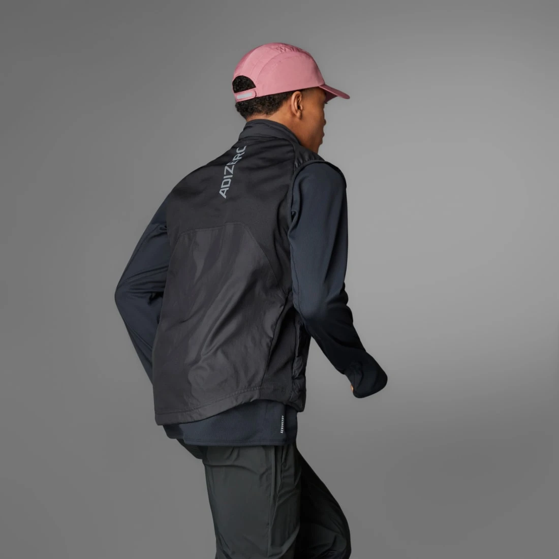 아디다스 아디제로 러닝 패디드 베스트 블랙 - KR 사이즈 IM8552