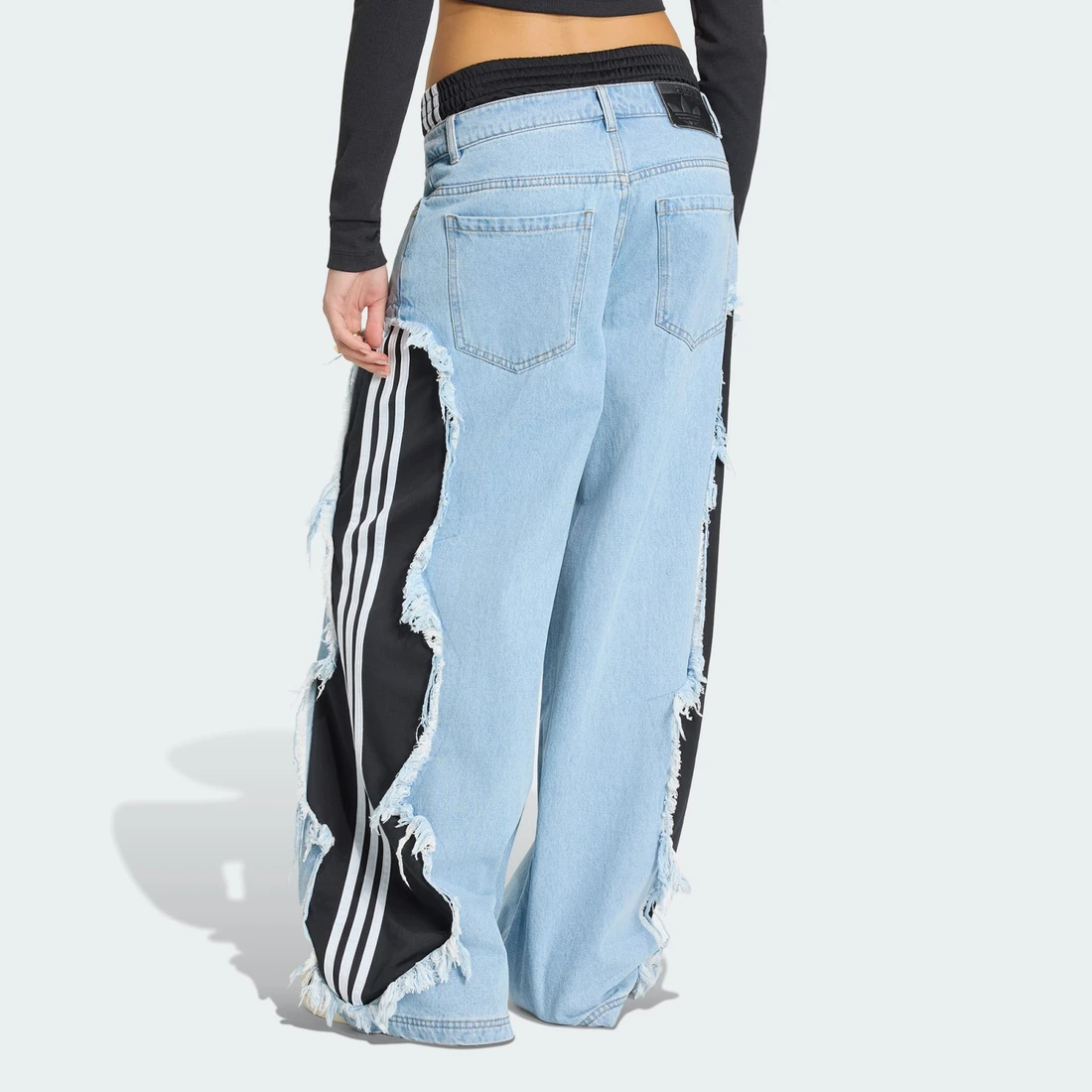 아디다스 아딜레늄 5.0 디컨스트럭티드 데님 팬츠 KY5192