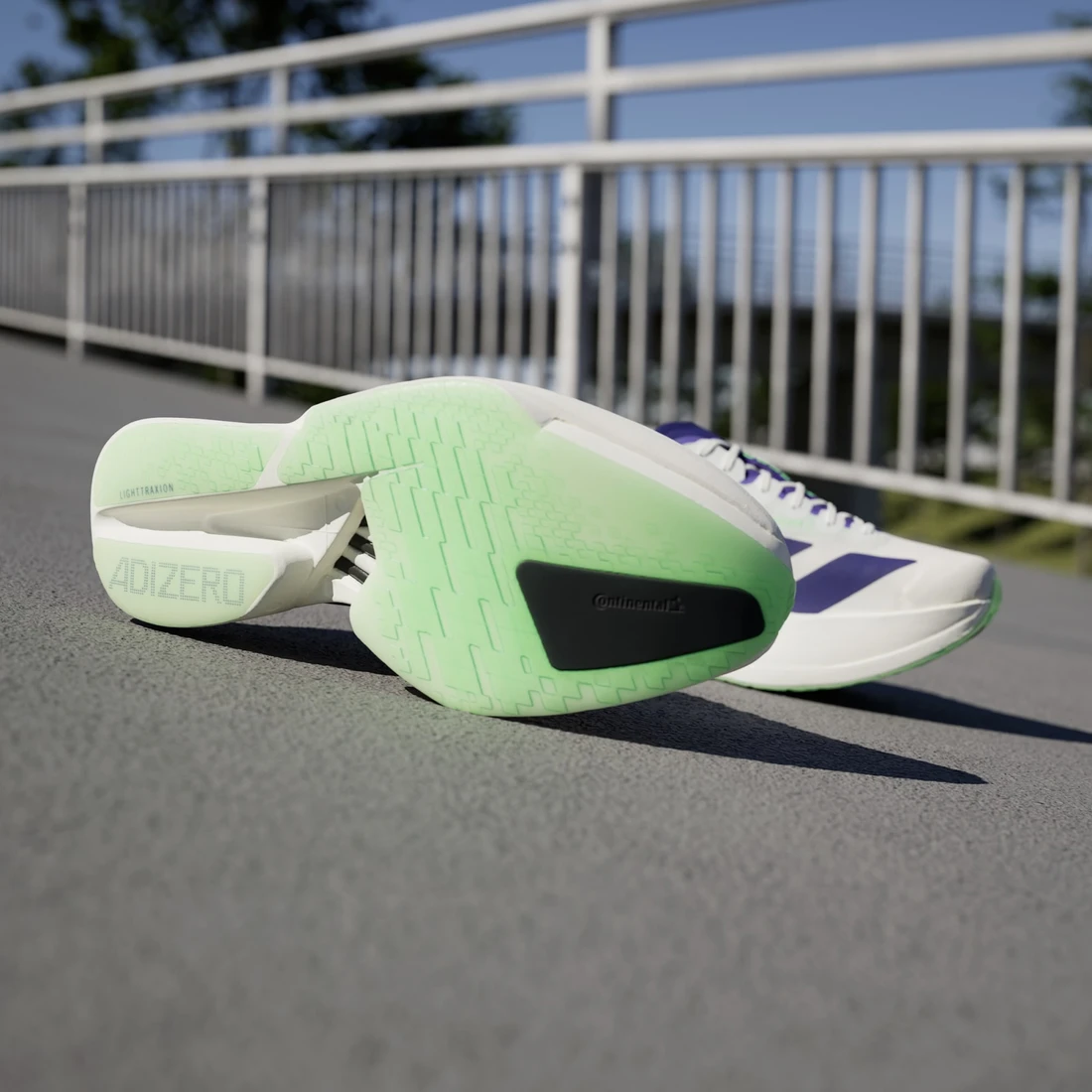 아디다스 아디제로 아디오스 프로 4 코어 화이트 컬리지에이트 퍼플 JR1656