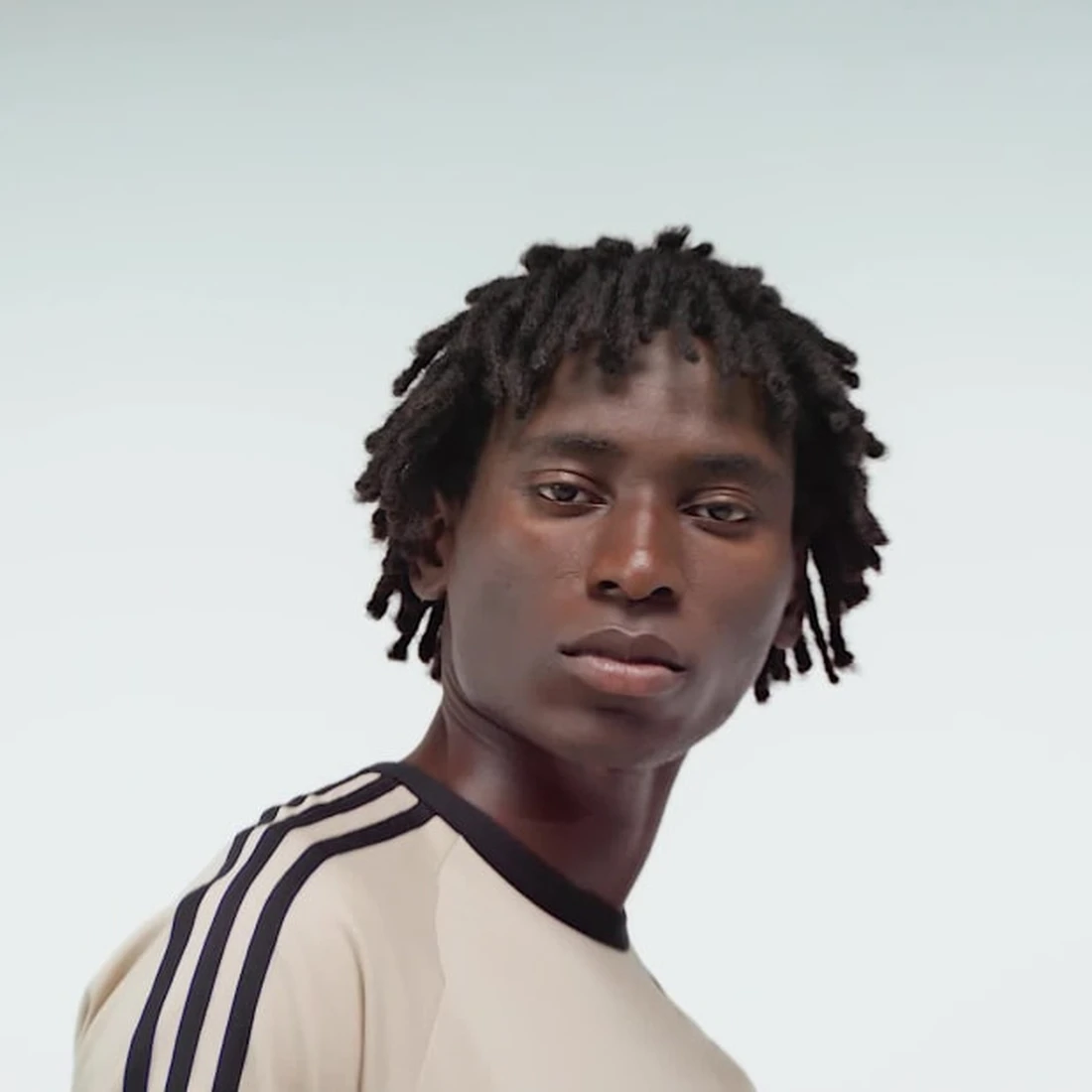 아디다스 파이어버드 아디컬러 데님 쇼츠 KD1498