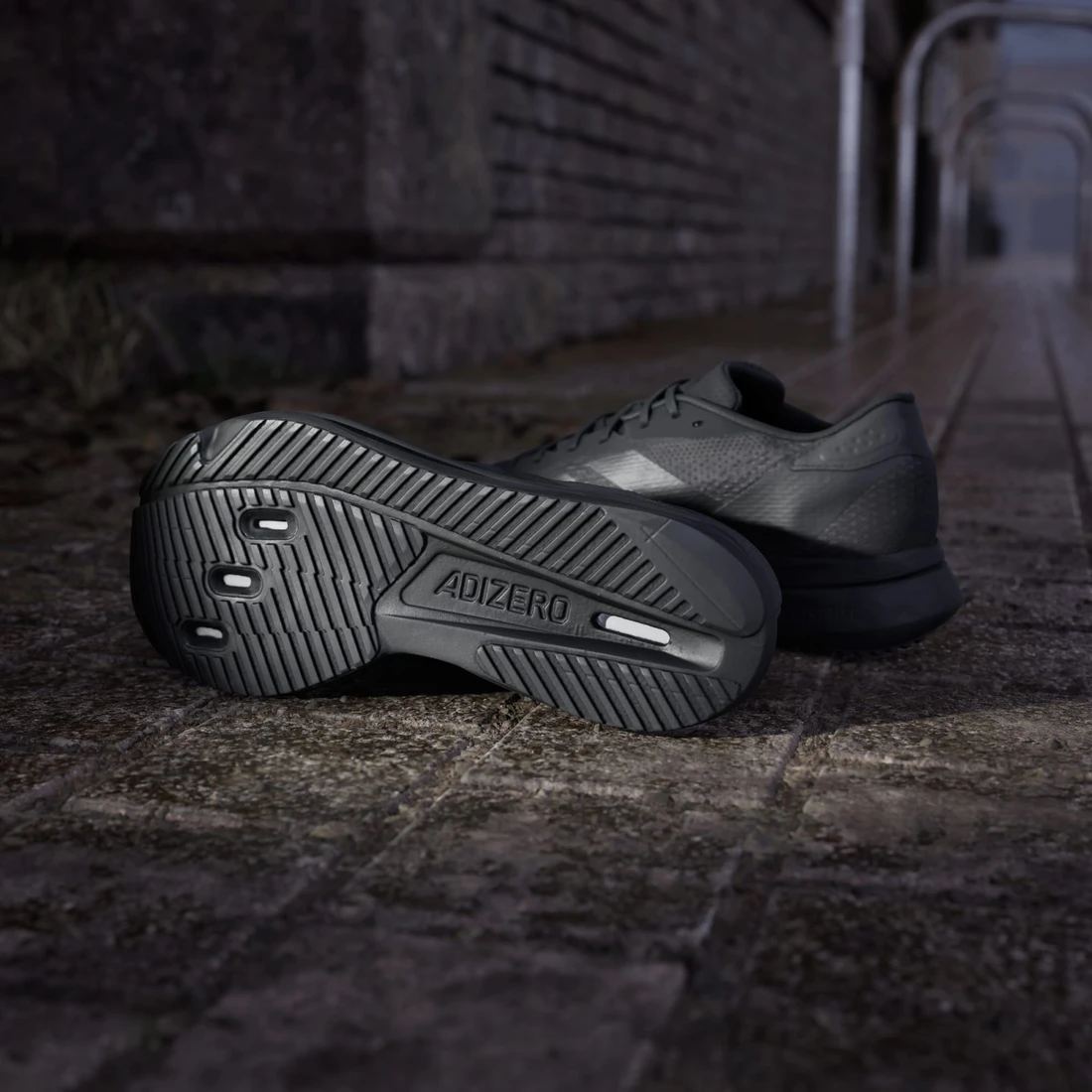 아디다스 아디제로 SL 2 코어 블랙 JQ0352