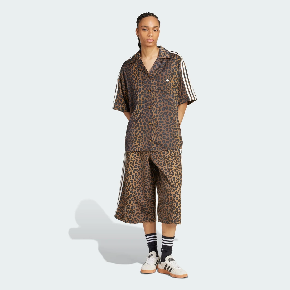 아디다스 오리지널스 데님 버뮤다 쇼츠 멀티컬러 브론즈 스트라타 - KR 사이즈 우먼스 KA2676