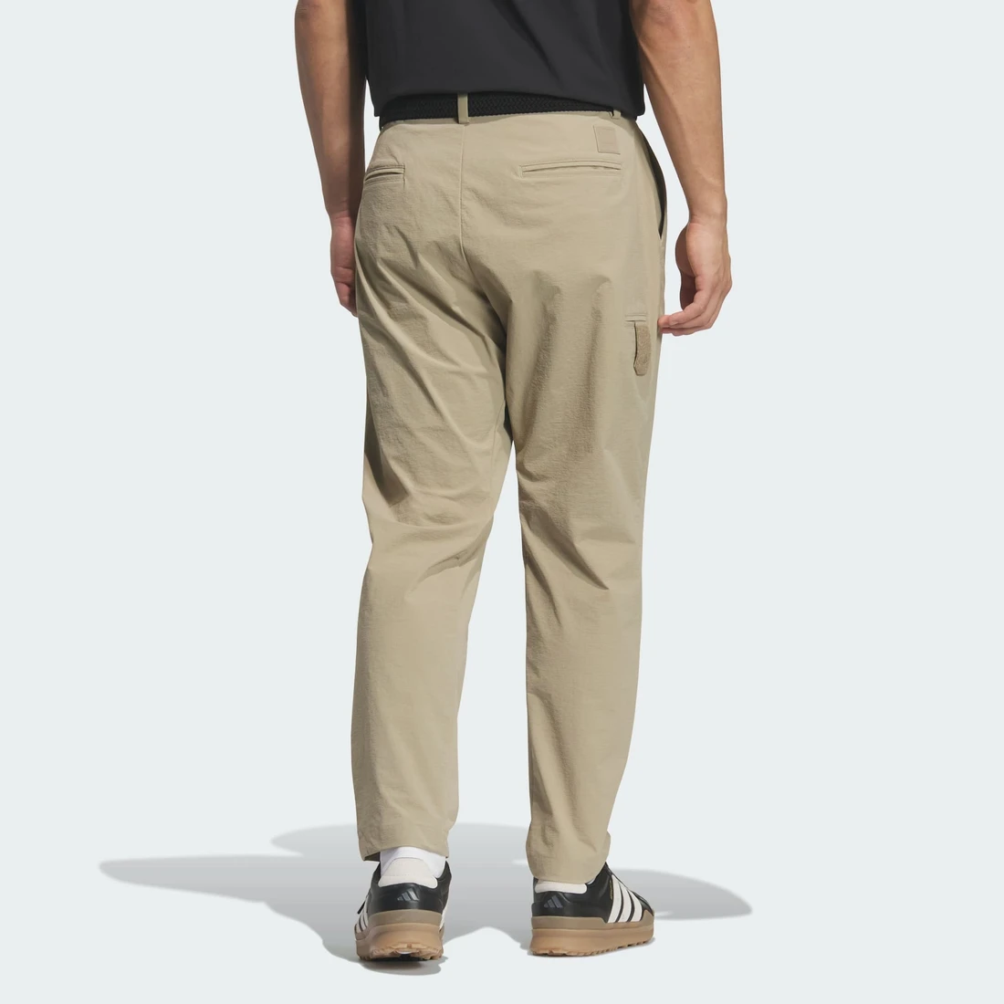 아디다스 클럽 컨수머 치노 팬츠 KD0938