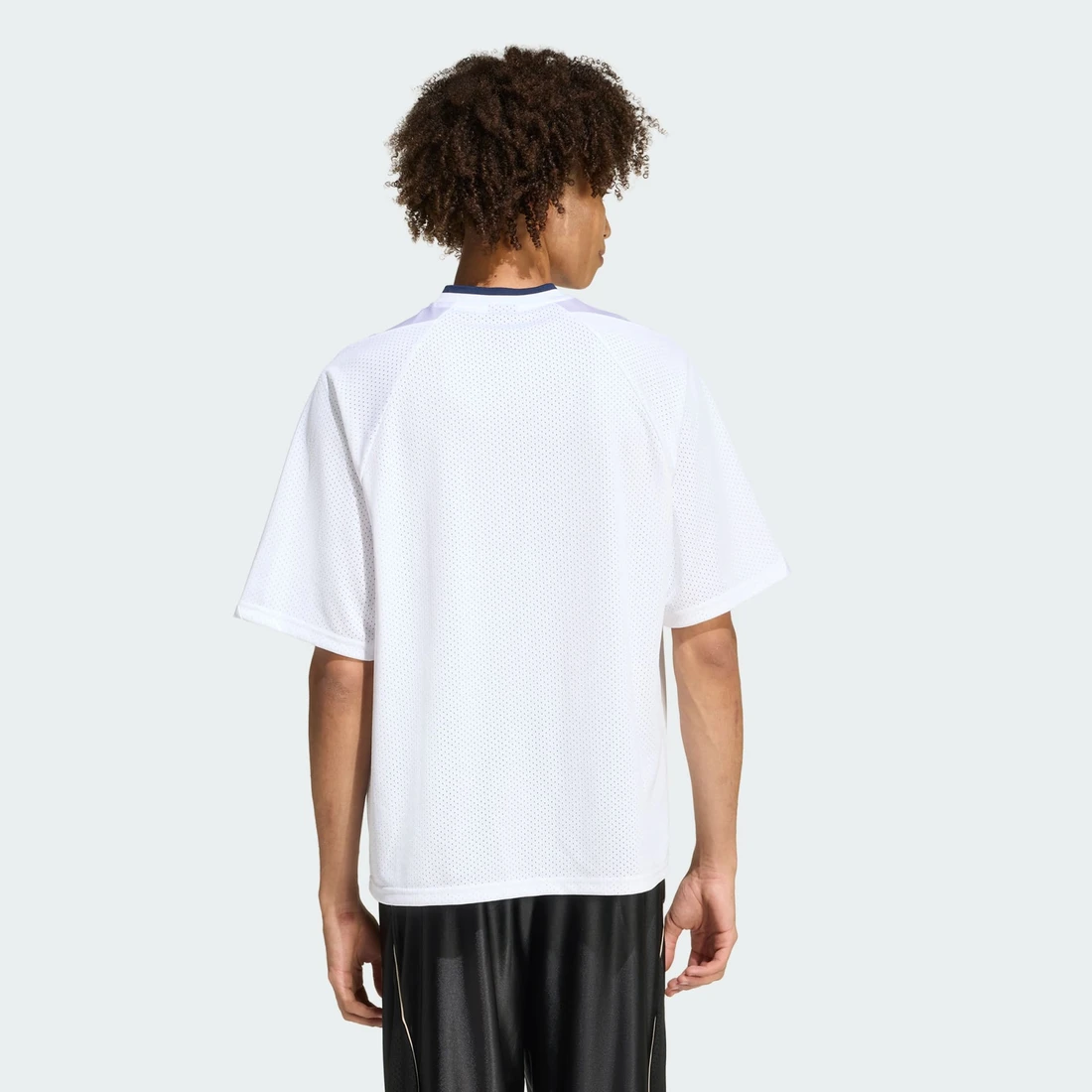 아디다스 스타디움 그래픽 메쉬 티셔츠 KS5426