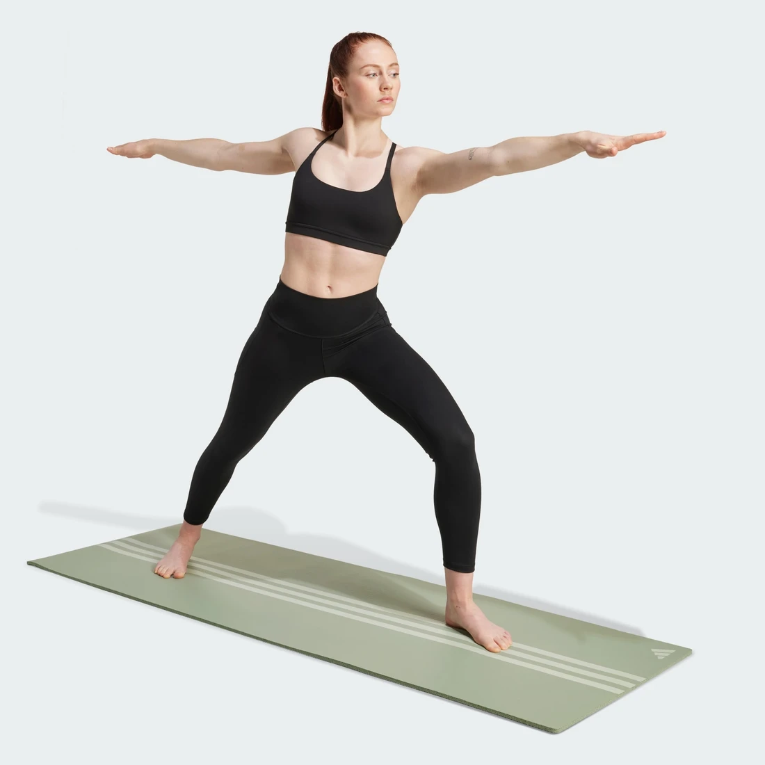 아디다스 아디다스 올미 라이트 서포트 브라 JL5480