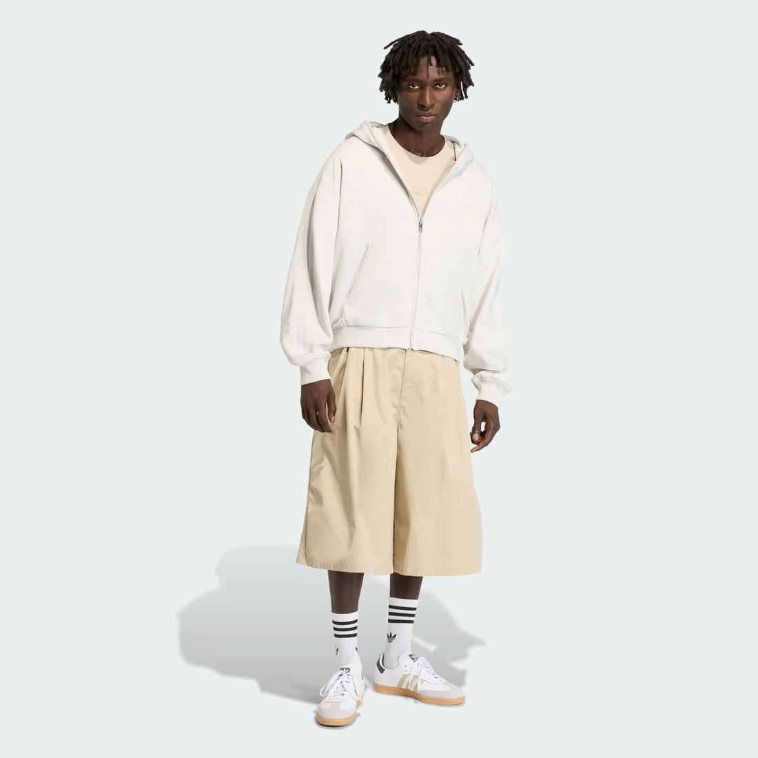 아디다스 프리미엄 에센셜 워크웨어 와이드 쇼츠 KD6567