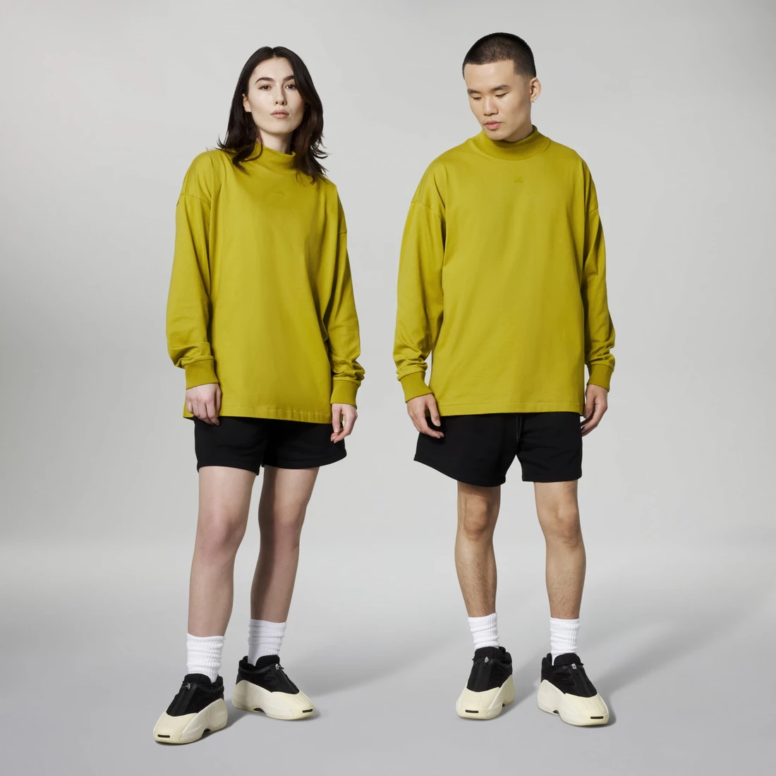 아디다스 아디다스 바스켓볼 긴팔 티 IR8488