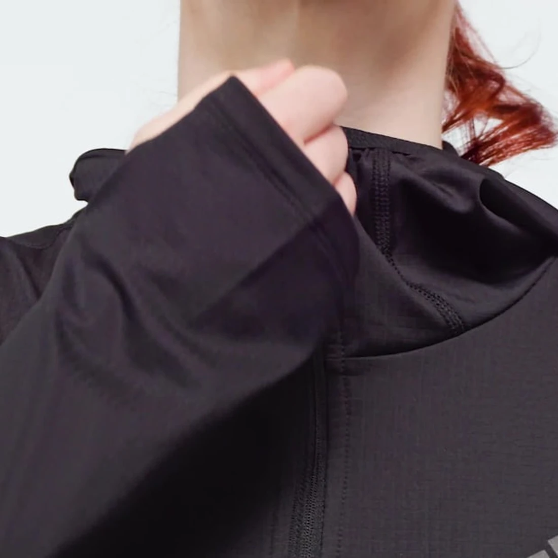 아디다스 Own The Run 윈터라이즈 후드 하프 지퍼 JP3821