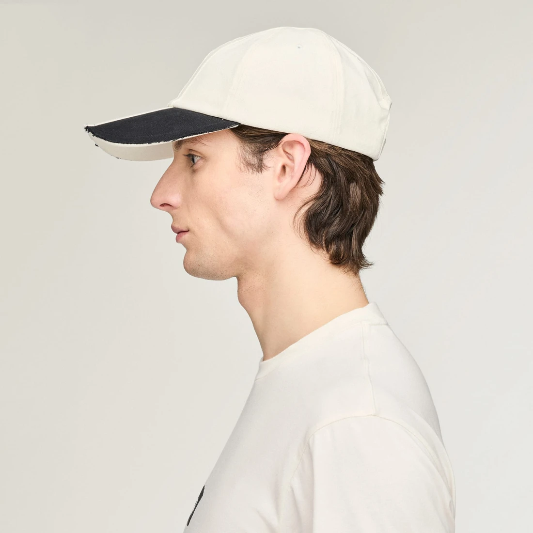 Y-3 x 요지 야마모토 스트라이프 캡 오프 화이트 KT3211