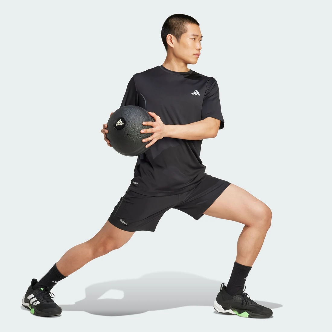 아디다스 테크 어페럴 티셔츠 JZ8488