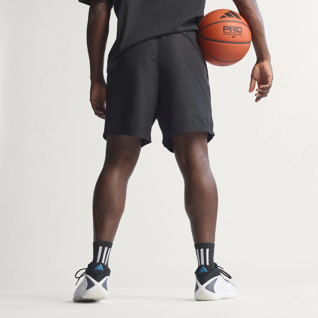 아디다스 앤서니 에드워즈 리플렉티브 쇼츠 KH1706